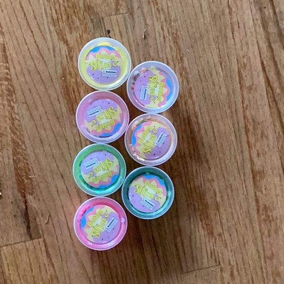 Not very stretchy very pretty for decoration - Picture 2 of 5